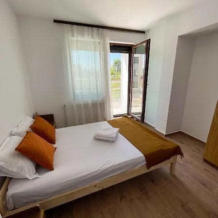 Apartament Woody - Bychoice Apartmán